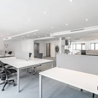 Bureau privé 125 m² 15 postes Coworking Rue d'Orléans Neuilly-sur-Seine 92200 - photo 4